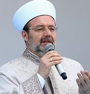 Mehmet Görmez’in Annesi ! Koronavirüs nedeniyle hayatını kaybetti