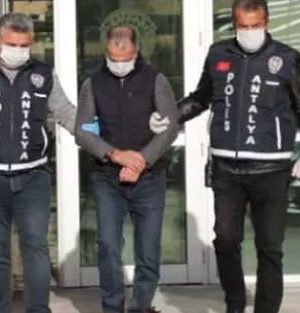 Antalya’da ‘Koronalıyım’ diyerek polise tüküren kişi hakkında karar verildi