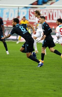 Trabzonspor kendi sahasında Göztepe’yi tek golle geçti